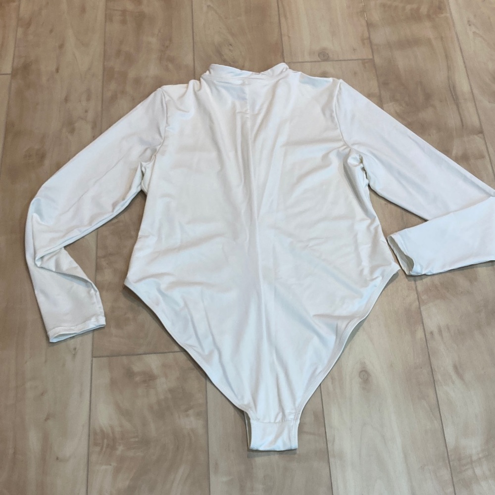 Skims “fits everybody” long sleeve full zip bodysuit - Picture 10 of 12